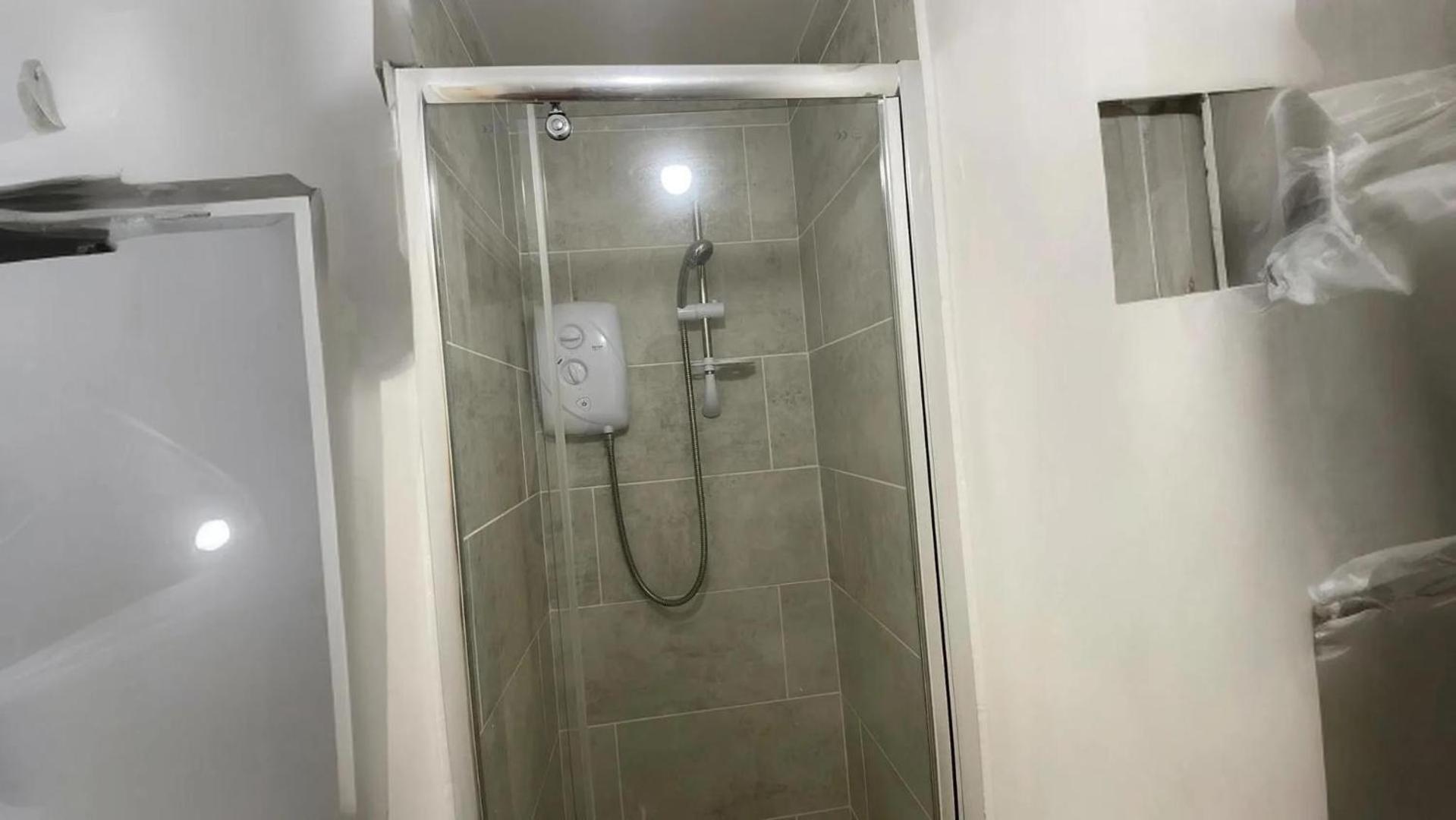 2-Bed Apartment - Sleeps 4 - Street Parking - Wifi แมนเชสเตอร์ ภายนอก รูปภาพ